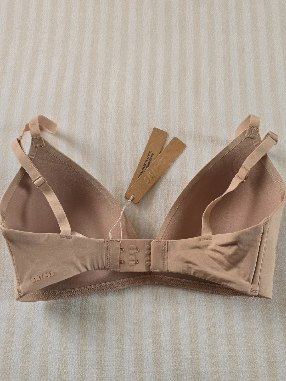 SKIMS Wireless Form T-Shirt Bra Size:32D Clay - Picture 3 of 6